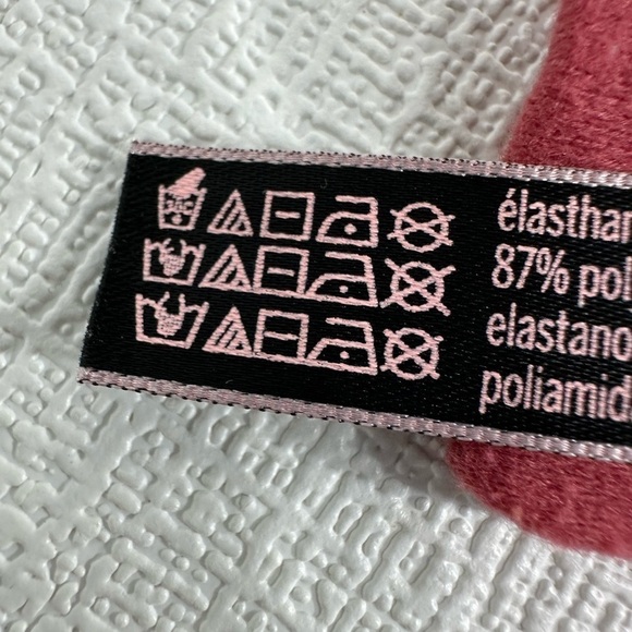 Victoria’s Secret very sexy multi-way strapless bra size 32C - Picture 7 of 7